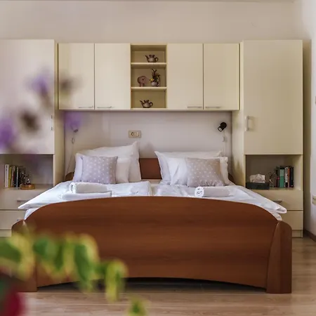 Katarina Porat Apartament
