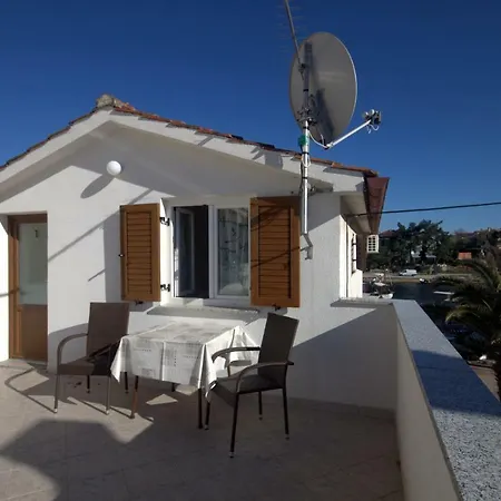 Apartament Katarina Porat *